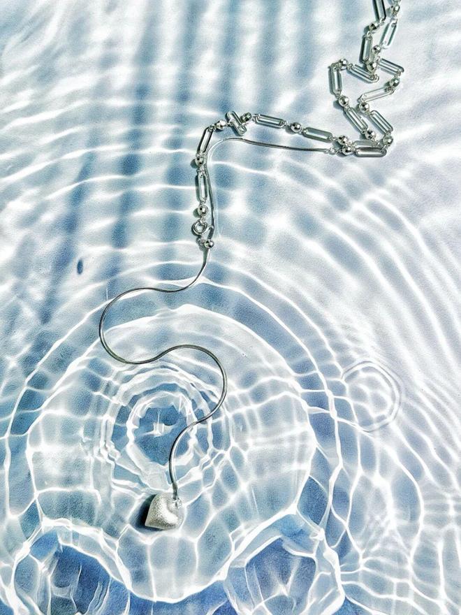 优雅？或许你只差这一抹光AG真人试玩平台活得不(图23)