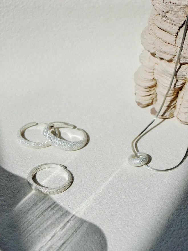 优雅？或许你只差这一抹光AG真人试玩平台活得不(图24)