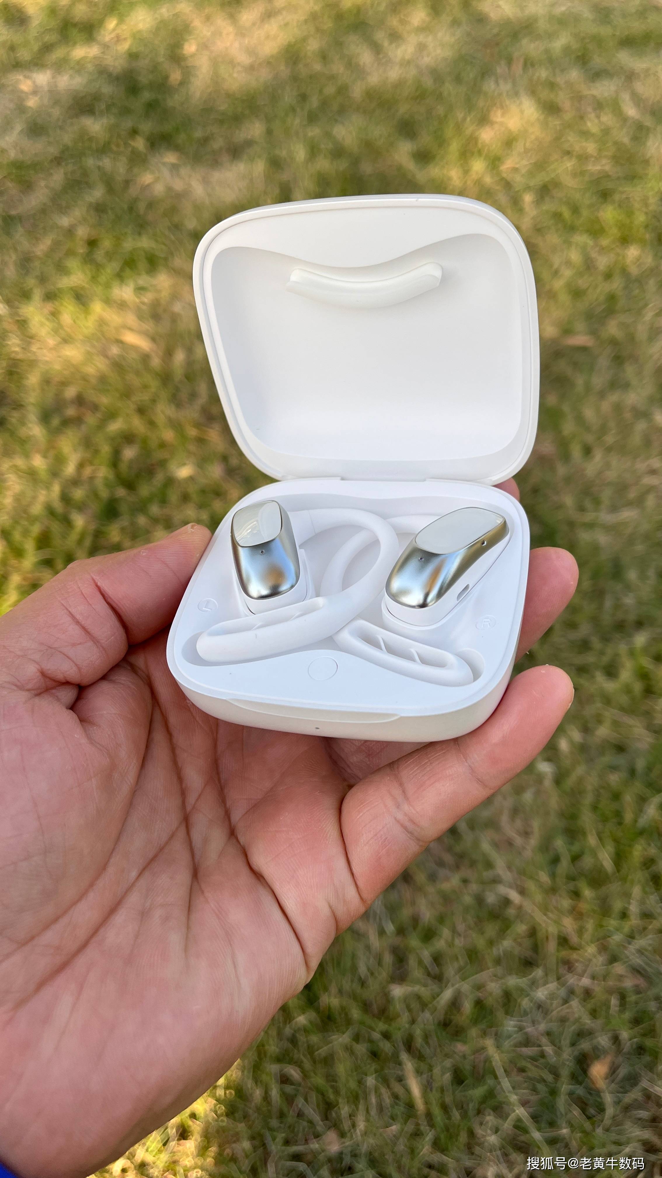 V21智能翻译耳机：国货科技赋能跨国出行新体验AG真人网站免签畅行俄罗斯BLINBLIN(图7)